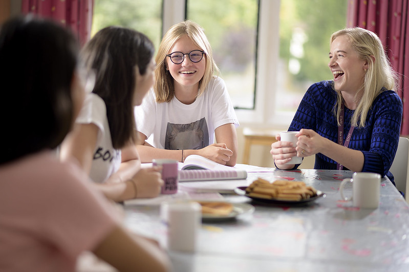 students drinking tea